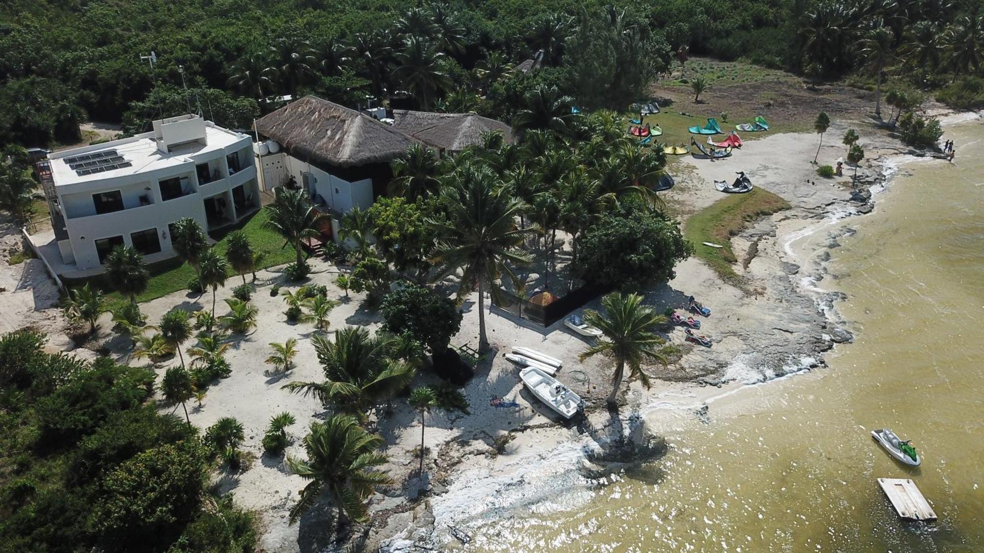 Ikarus Costa Mujeres Eco Lodge Sunset View Cancún Buitenkant foto